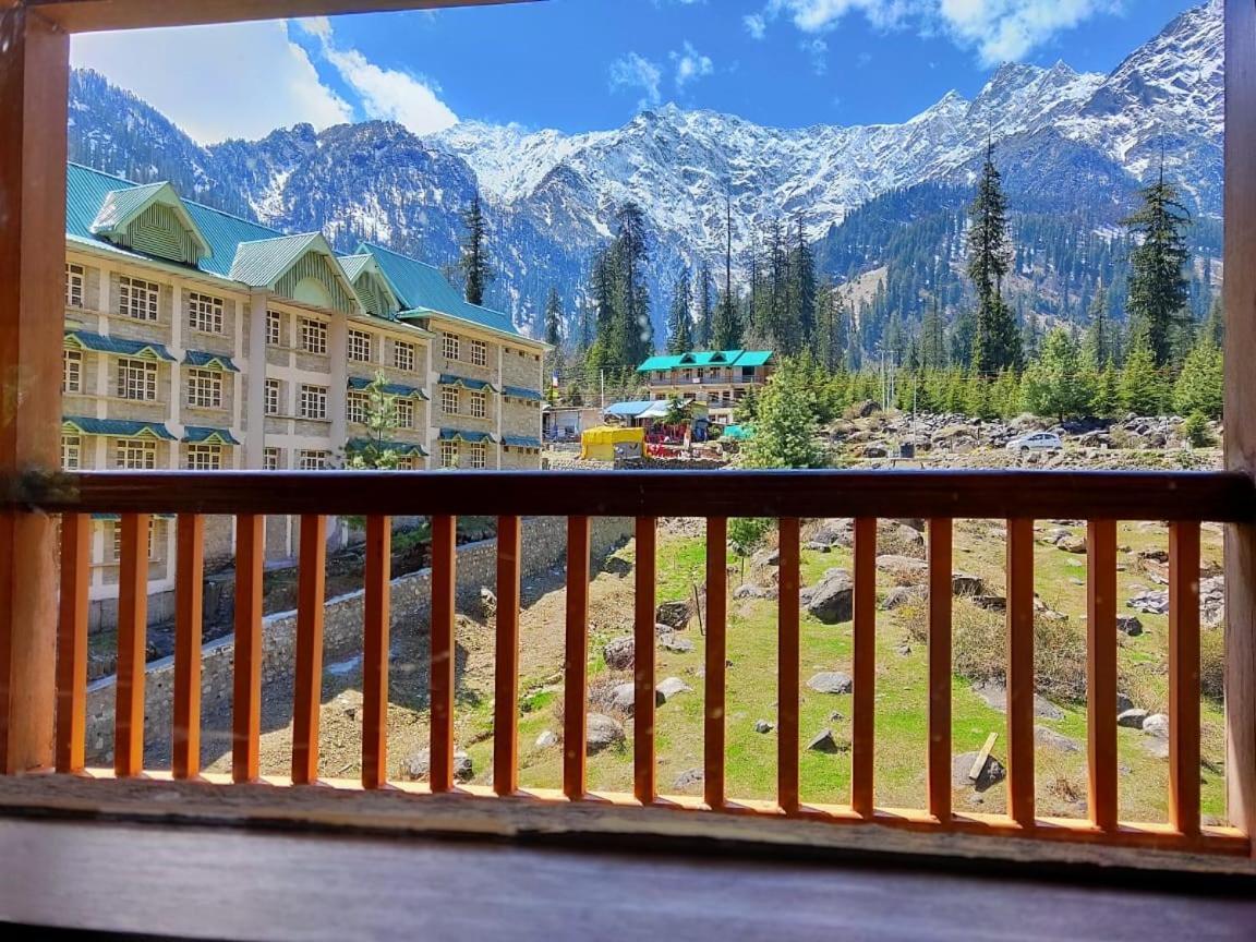 Solang Valley Resort Manāli Kültér fotó