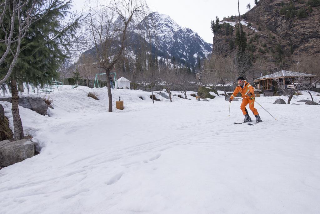 Solang Valley Resort Manāli Kültér fotó